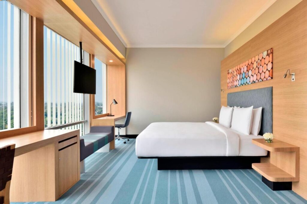 Aloft - Luxury hotel stay in Aerocity