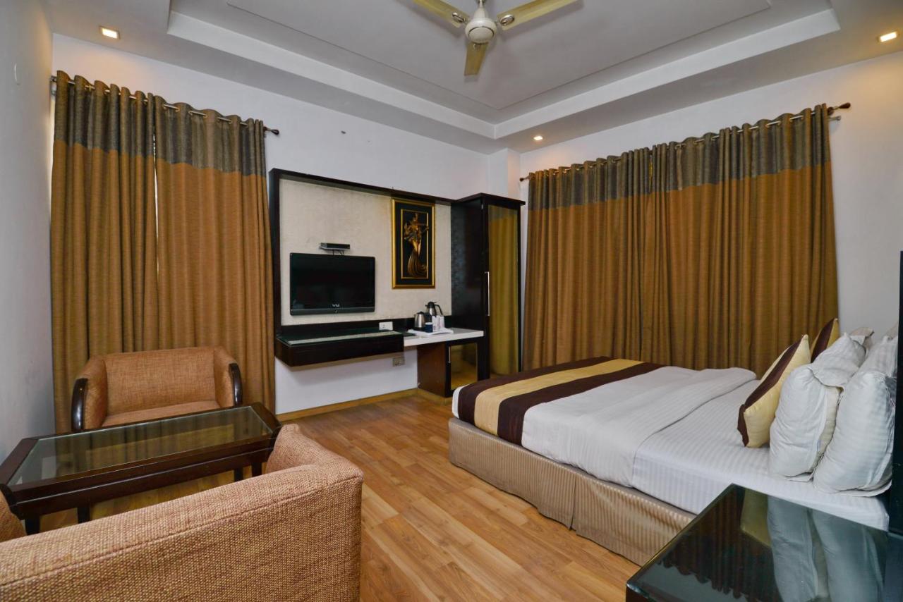 Hotel Krishna - Budget stay in Old Delhi